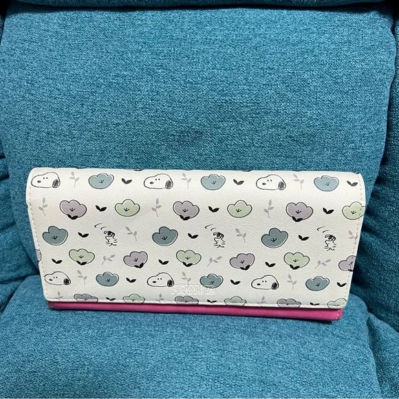 Snoopy Peanuts Multicolor Leather 12 credit cards pockets long Wallet - Picture 7 of 9